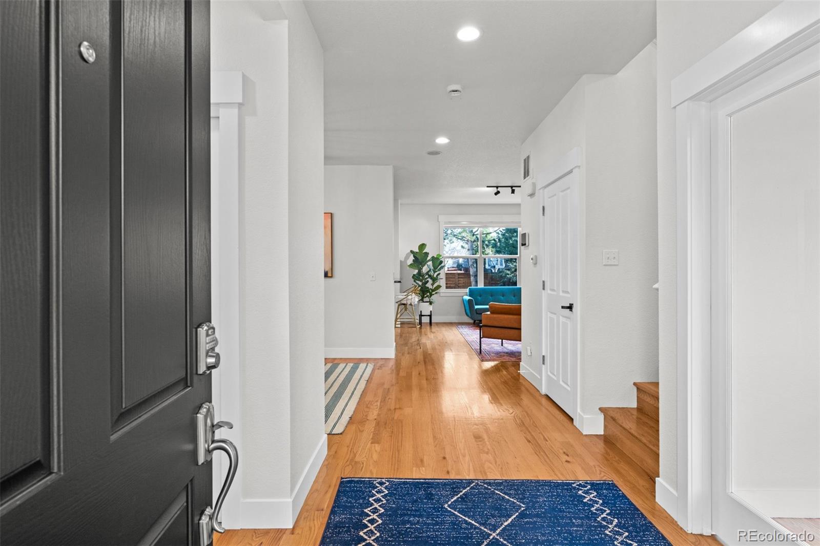 MLS Image #3 for 10137 e 31st avenue,denver, Colorado