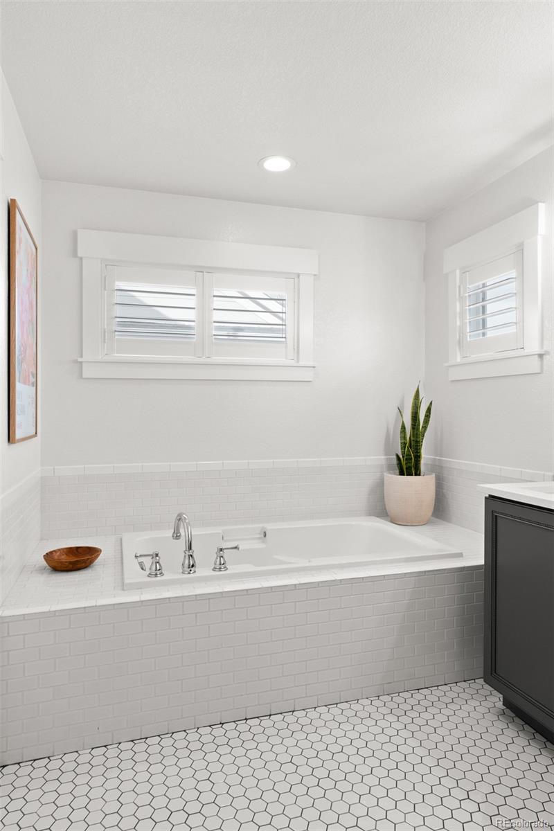 MLS Image #30 for 10137 e 31st avenue,denver, Colorado
