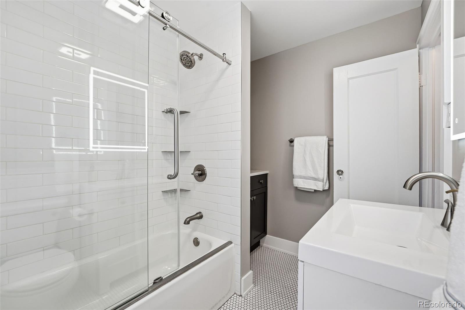 MLS Image #22 for 1932  fairfax street,denver, Colorado