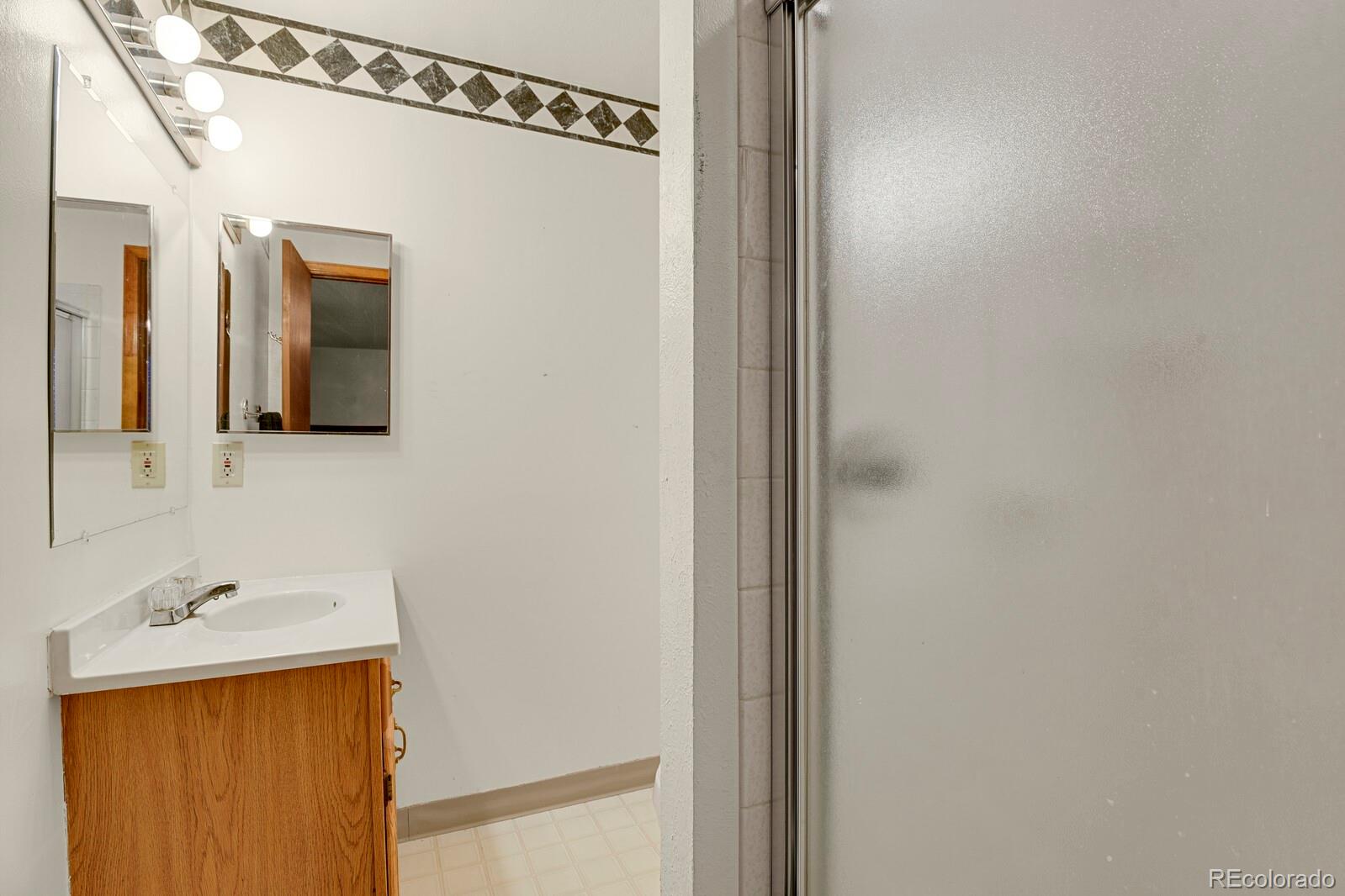 MLS Image #25 for 4015 s yampa street,aurora, Colorado