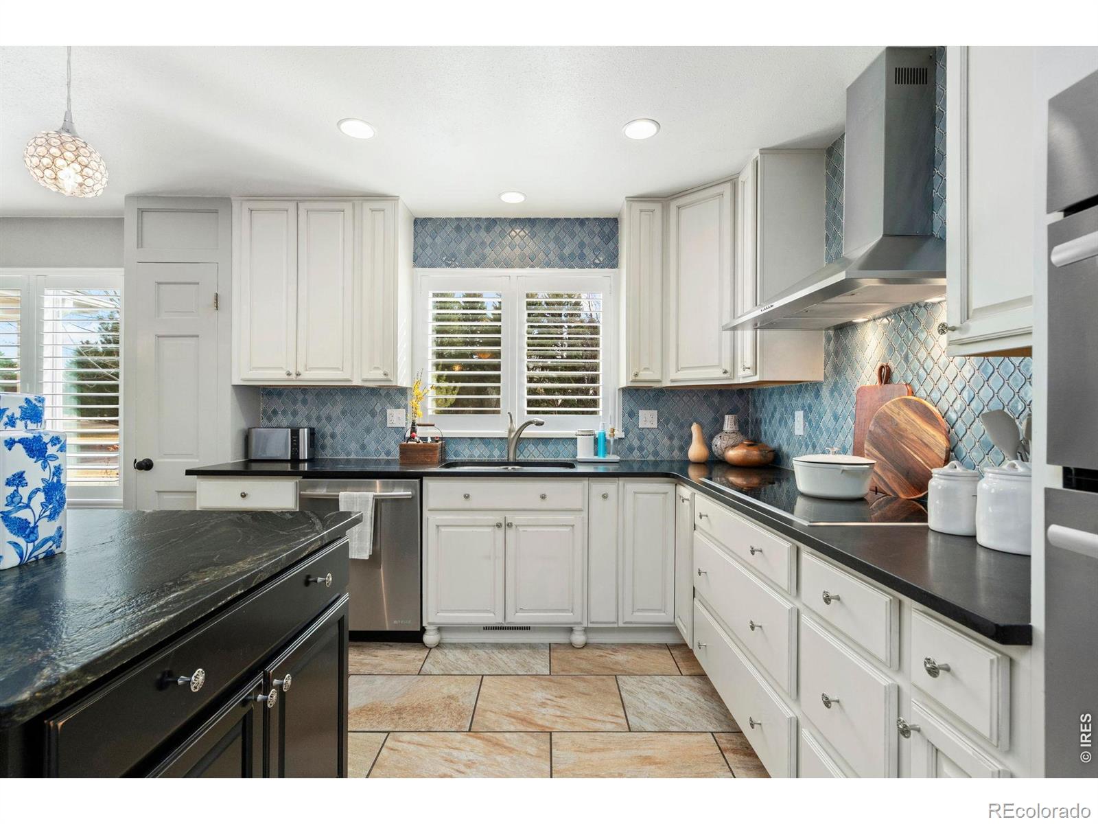 MLS Image #14 for 1204  parkwood drive,fort collins, Colorado