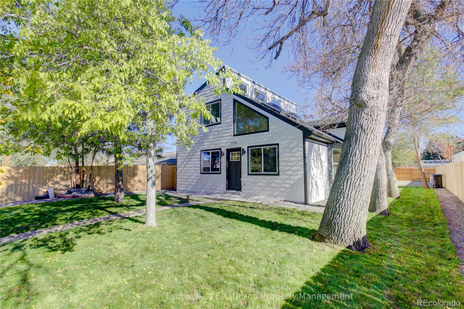 MLS Image #2 for 1076 s leyden street,denver, Colorado