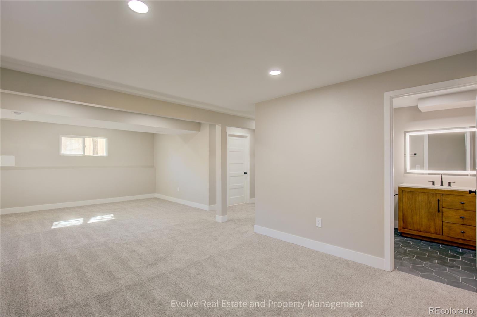 MLS Image #26 for 1076 s leyden street,denver, Colorado