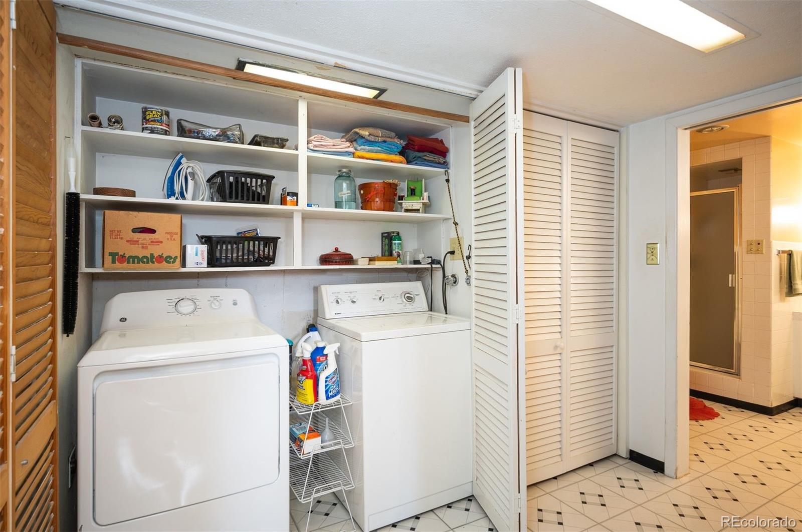 MLS Image #13 for 2361 s holly place,denver, Colorado