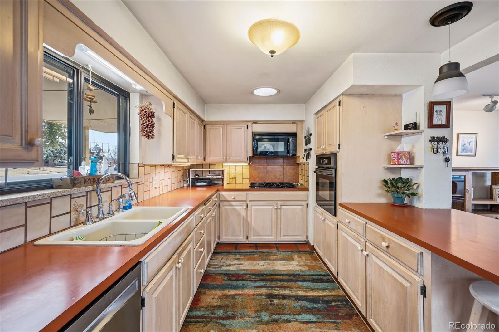 MLS Image #5 for 2361 s holly place,denver, Colorado