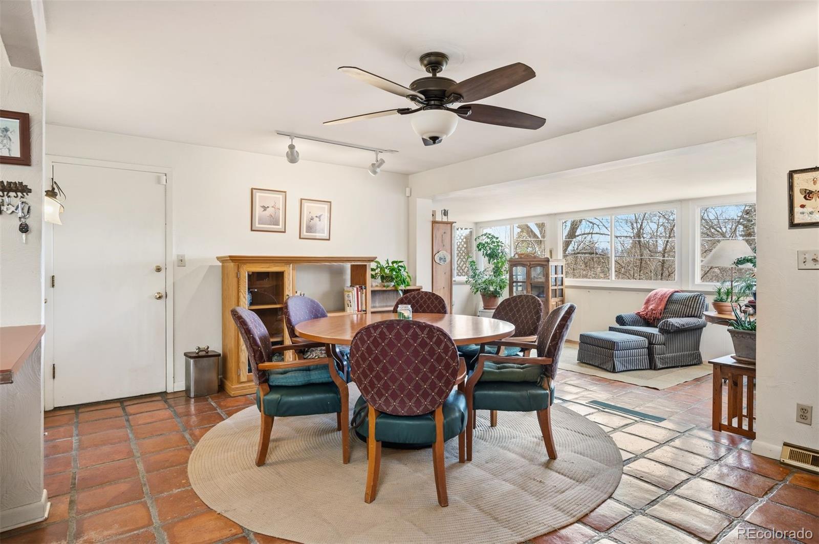 MLS Image #6 for 2361 s holly place,denver, Colorado