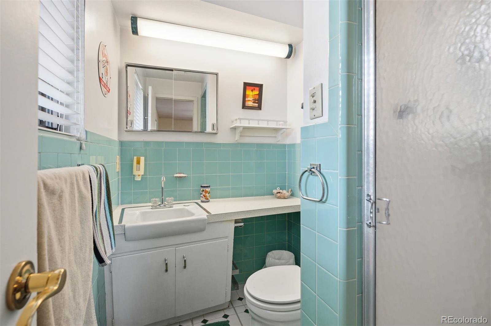 MLS Image #8 for 2361 s holly place,denver, Colorado