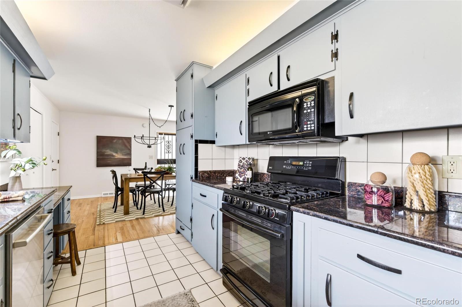 MLS Image #7 for 2145  myrtlewood lane,lakewood, Colorado