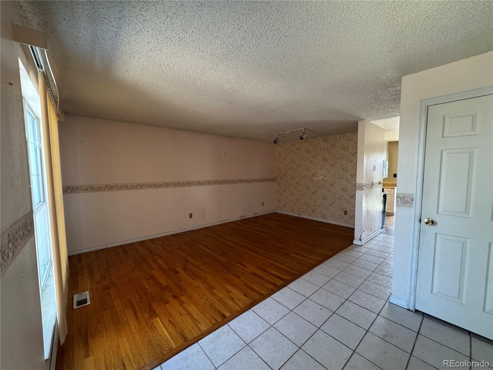 MLS Image #3 for 5333 e 111th place,thornton, Colorado