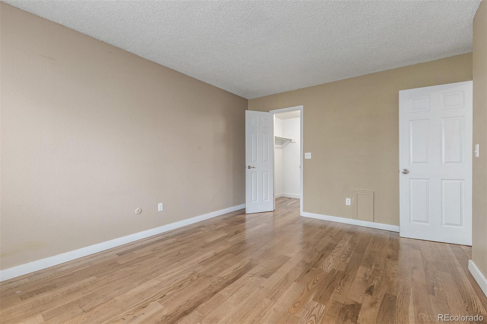 MLS Image #23 for 6992 s knolls way,centennial, Colorado