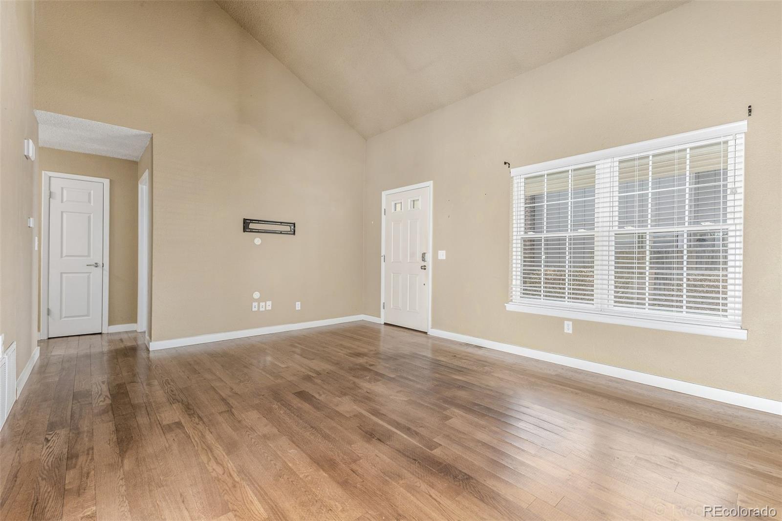 MLS Image #6 for 6992 s knolls way,centennial, Colorado