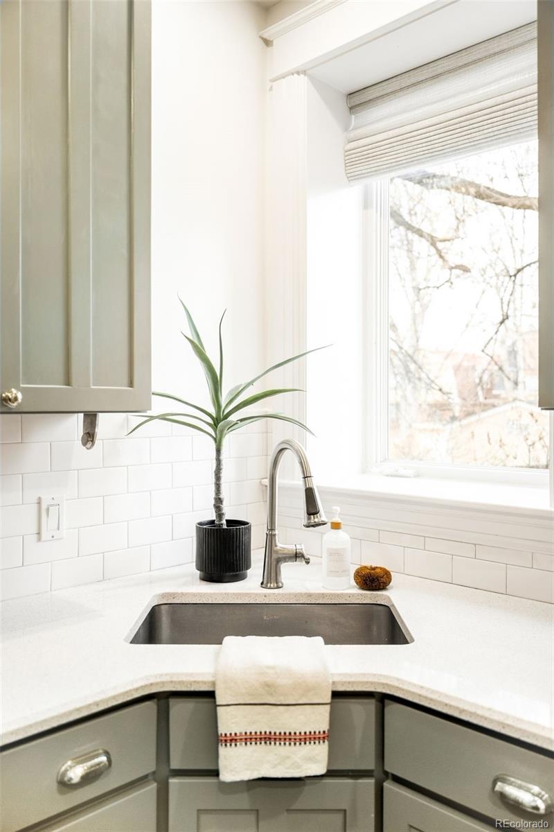 MLS Image #12 for 1620  steele street,denver, Colorado