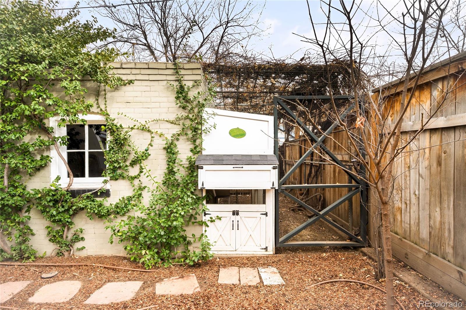 MLS Image #36 for 1620  steele street,denver, Colorado