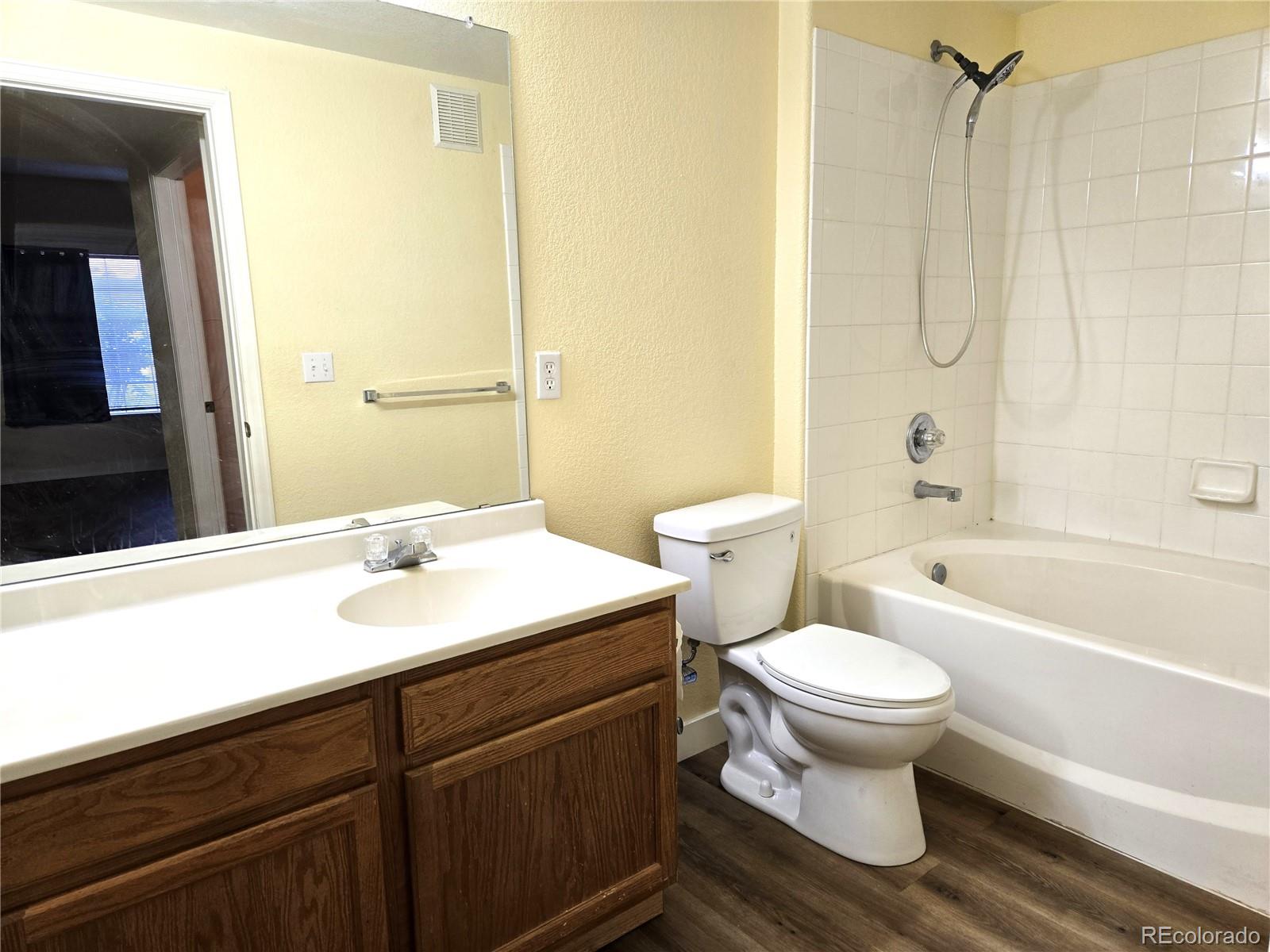 MLS Image #10 for 9984 e carolina circle 101,aurora, Colorado