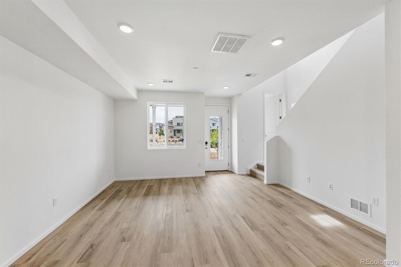 MLS Image #2 for 17235 e alameda parkway,aurora, Colorado
