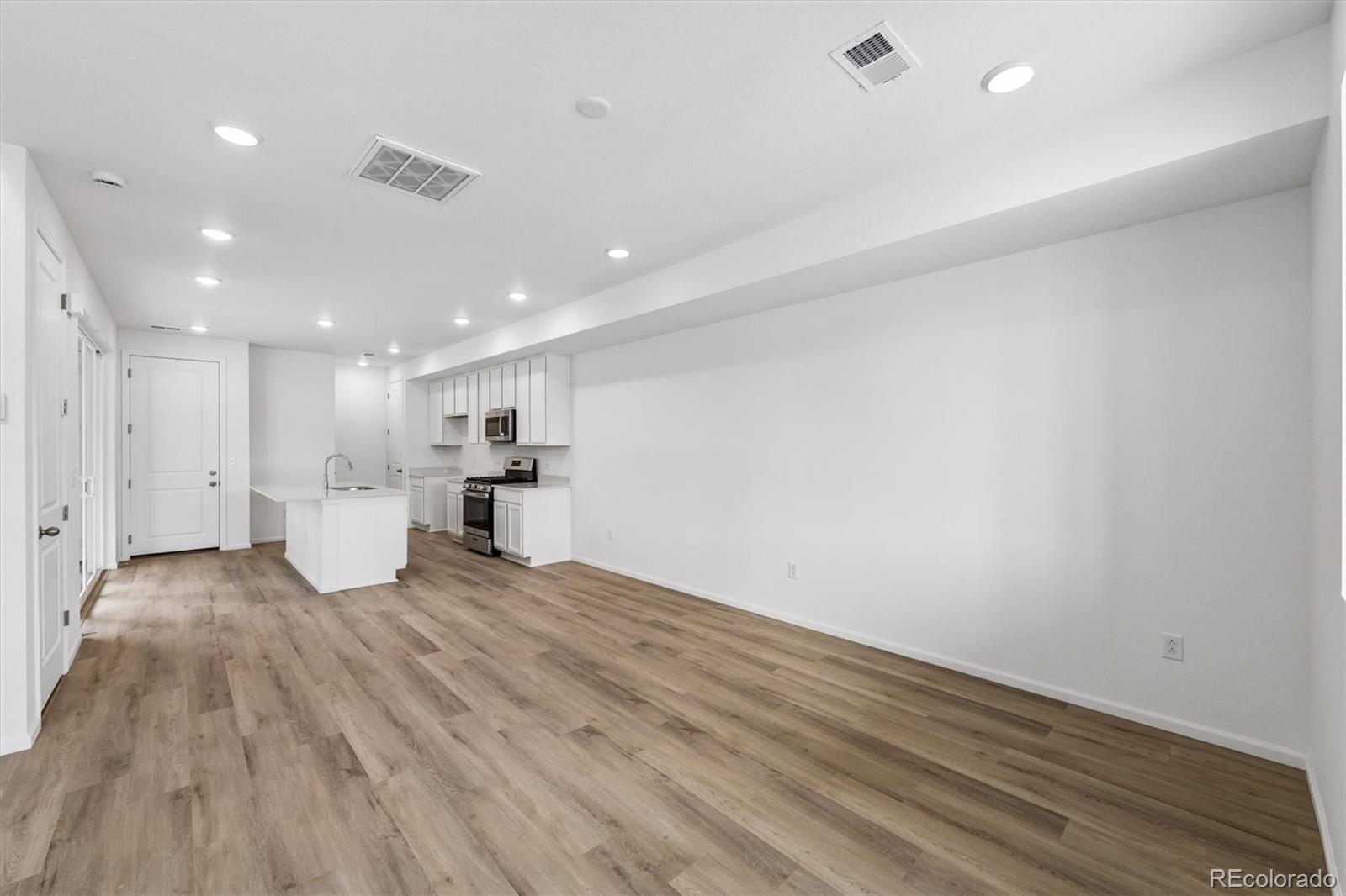 MLS Image #3 for 17235 e alameda parkway,aurora, Colorado