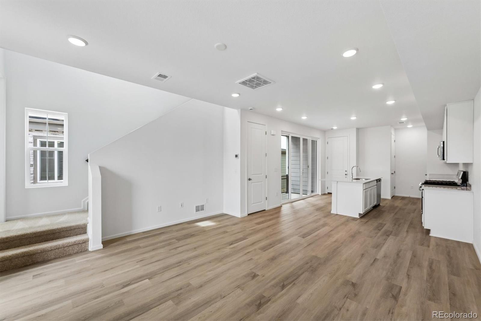 MLS Image #4 for 17235 e alameda parkway,aurora, Colorado