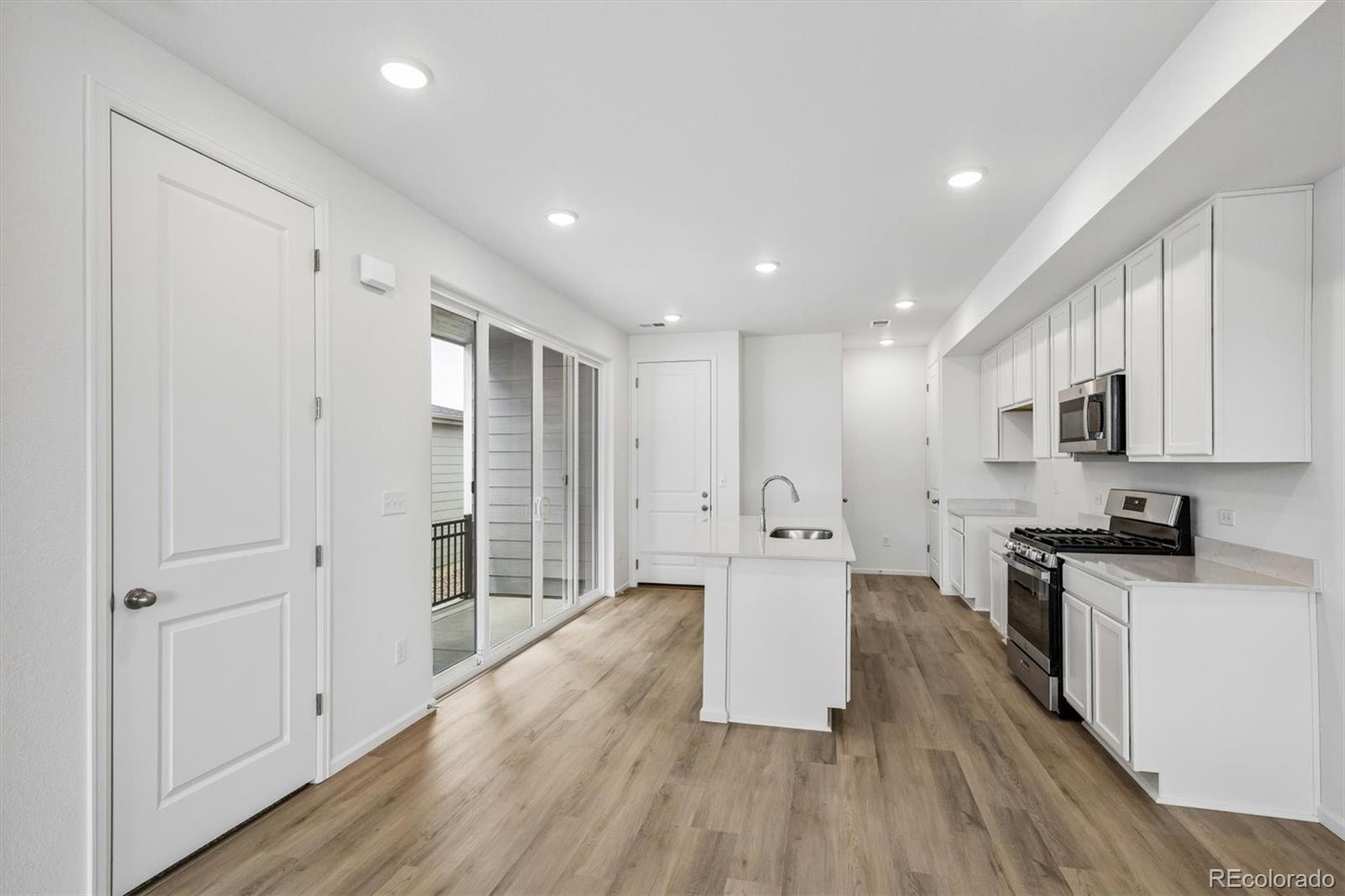 MLS Image #5 for 17235 e alameda parkway,aurora, Colorado