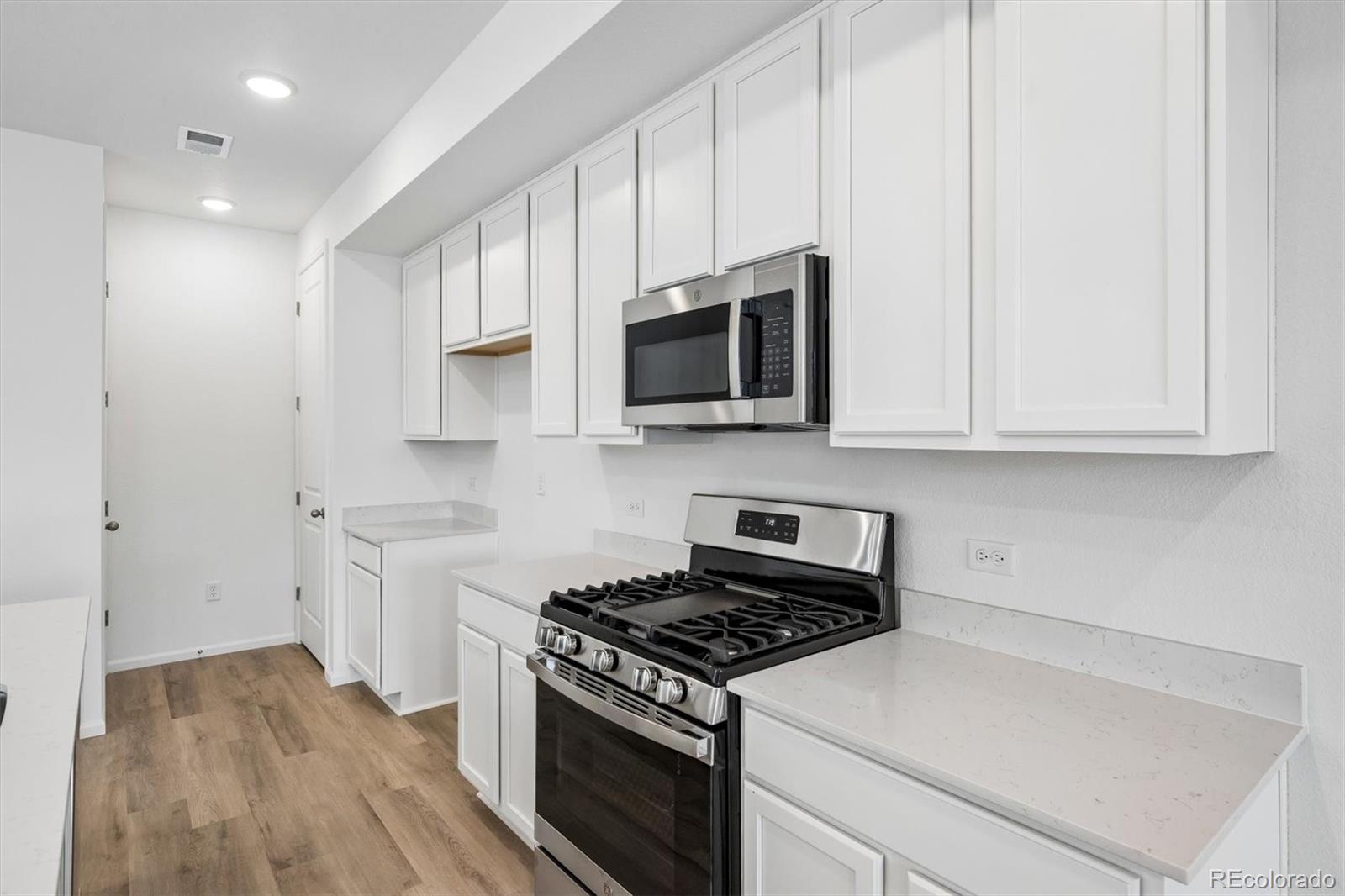 MLS Image #7 for 17235 e alameda parkway,aurora, Colorado