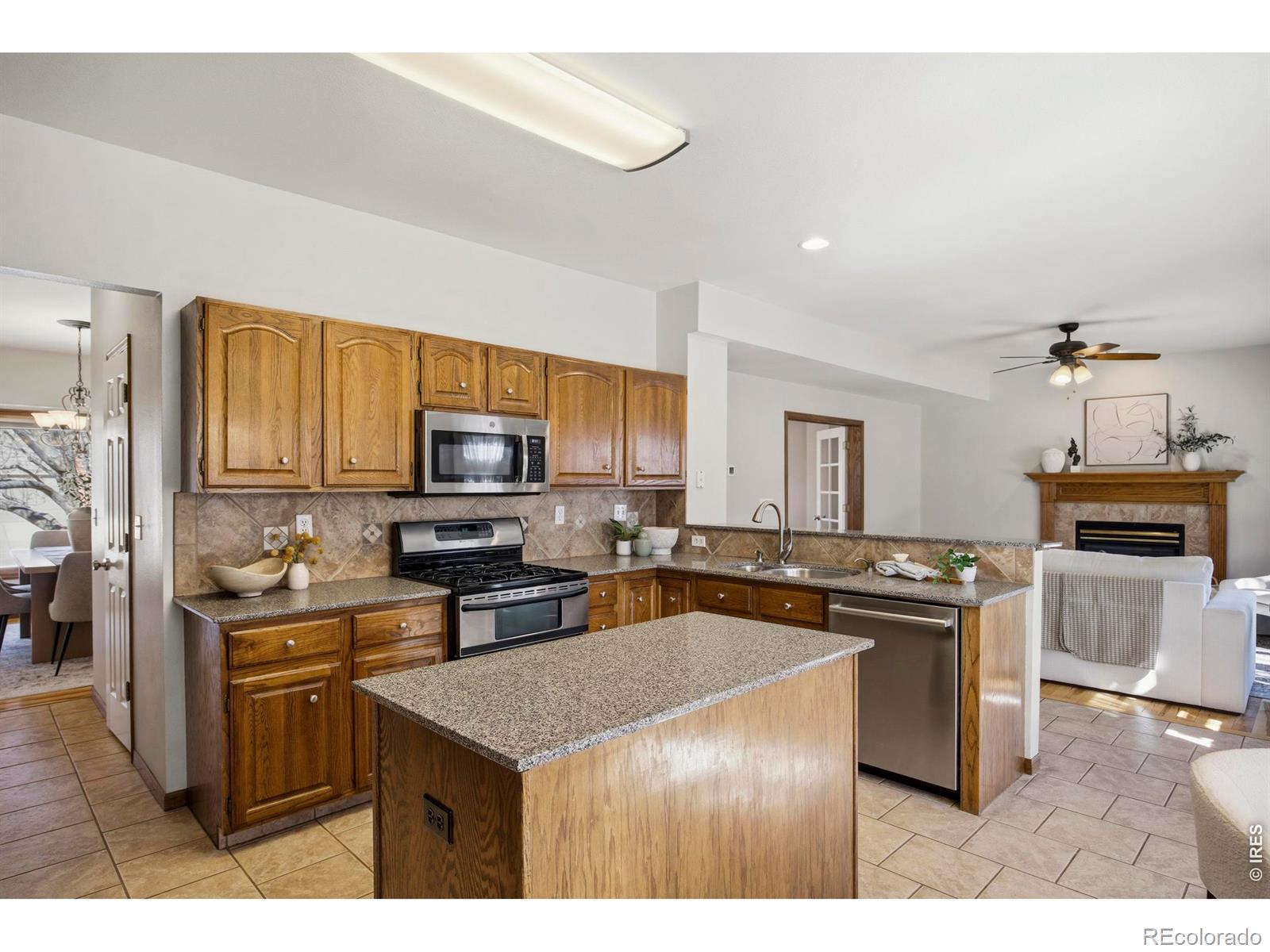 MLS Image #10 for 2643  red mountain court,fort collins, Colorado