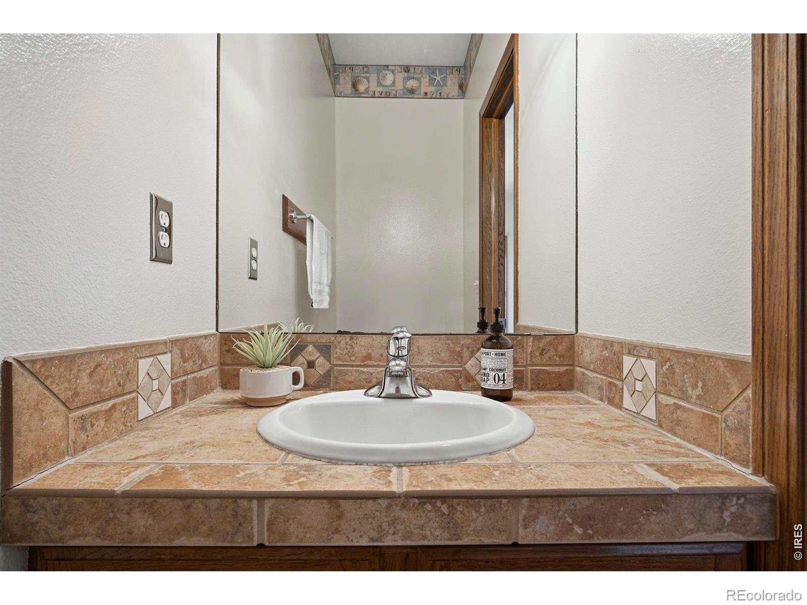 MLS Image #13 for 2643  red mountain court,fort collins, Colorado