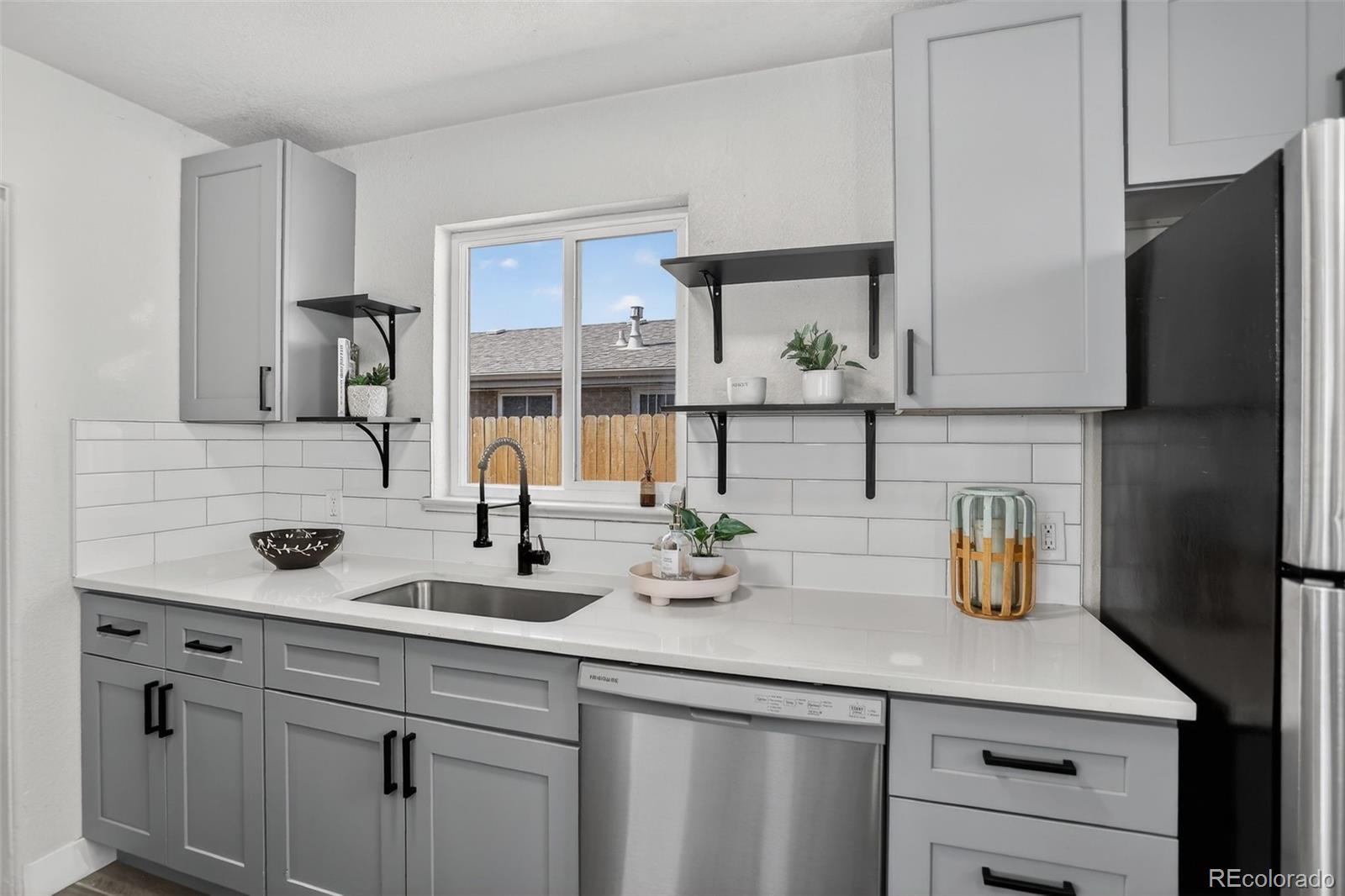 MLS Image #5 for 5160 e 33rd avenue ,denver, Colorado