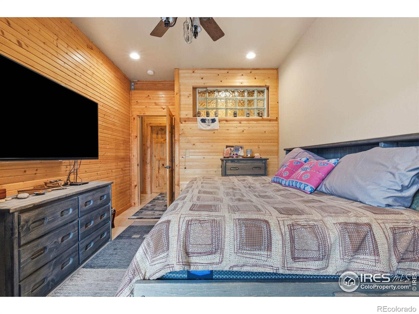 MLS Image #35 for 2441  star view drive,livermore, Colorado