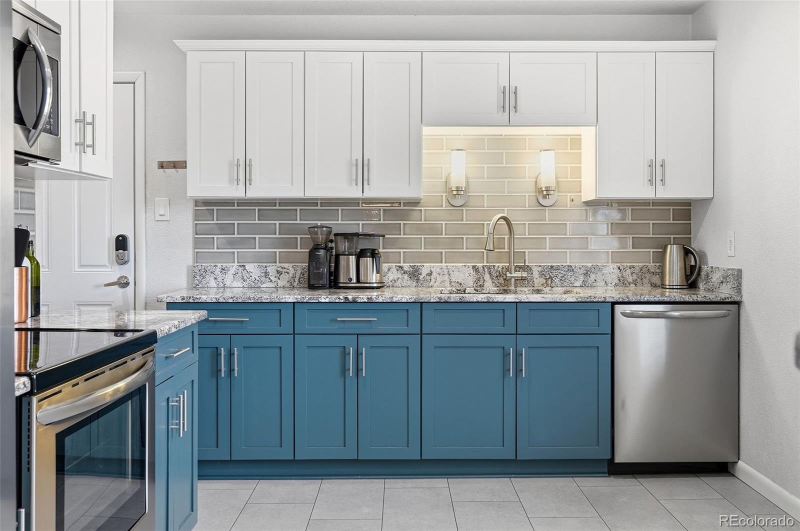 MLS Image #10 for 2702 s stuart street,denver, Colorado
