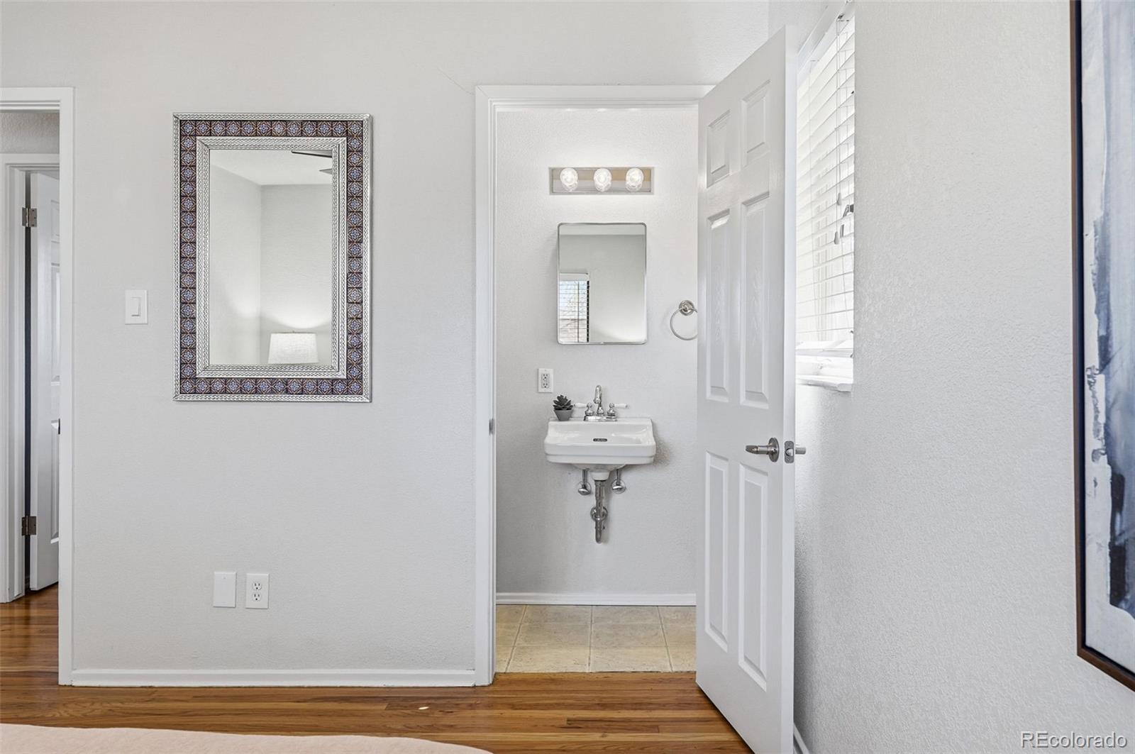 MLS Image #17 for 2702 s stuart street,denver, Colorado
