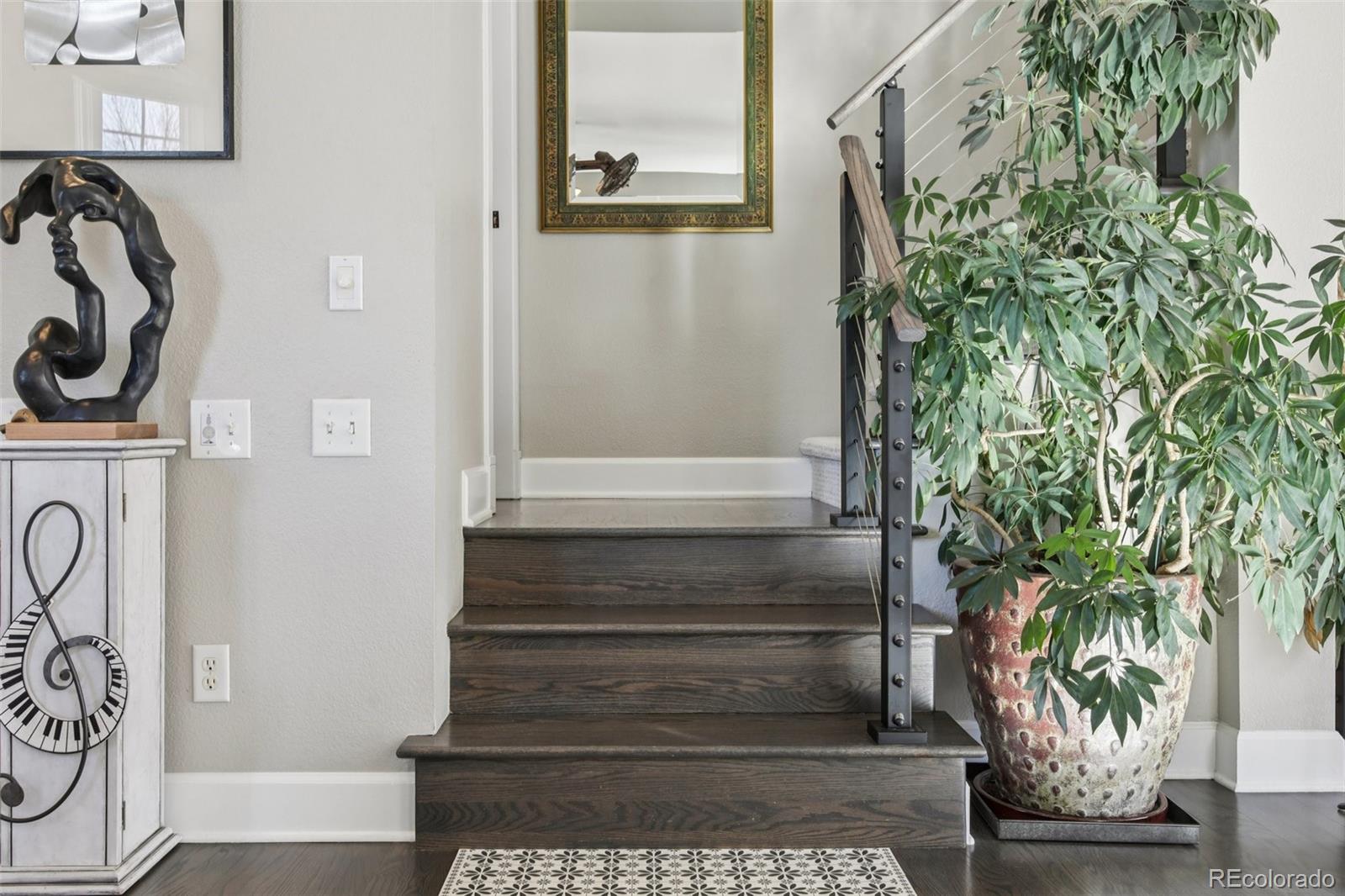 MLS Image #15 for 982  roslyn street,denver, Colorado