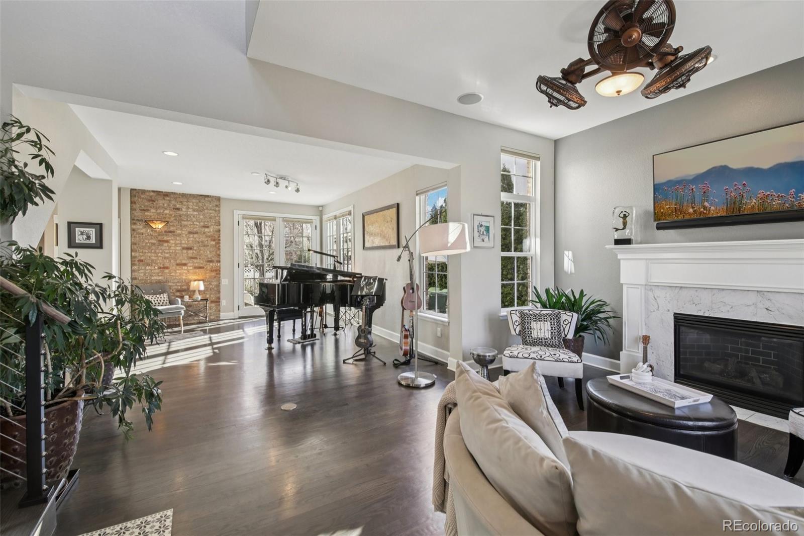 MLS Image #2 for 982  roslyn street,denver, Colorado