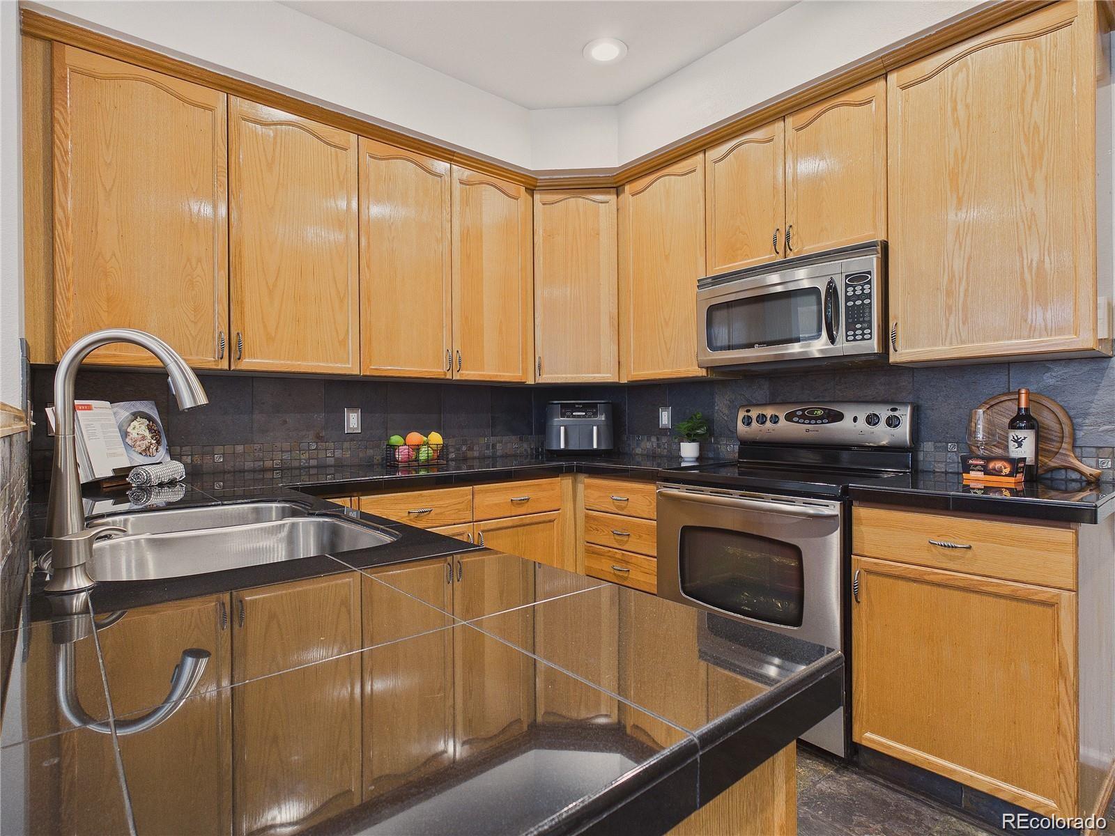 MLS Image #6 for 4052 s abilene circle c,aurora, Colorado