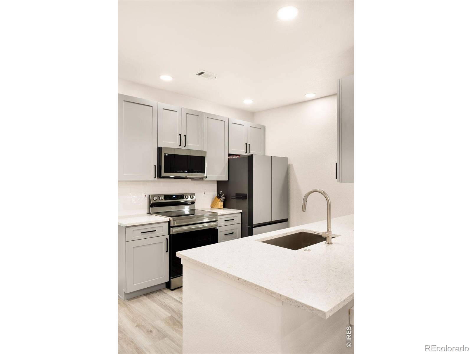 MLS Image #11 for 4025 s dillon way 101,aurora, Colorado