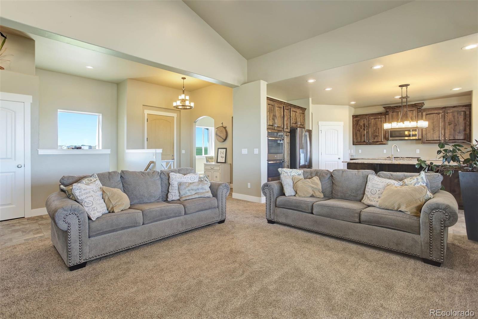 MLS Image #7 for 45425  wolf creek drive,bennett, Colorado