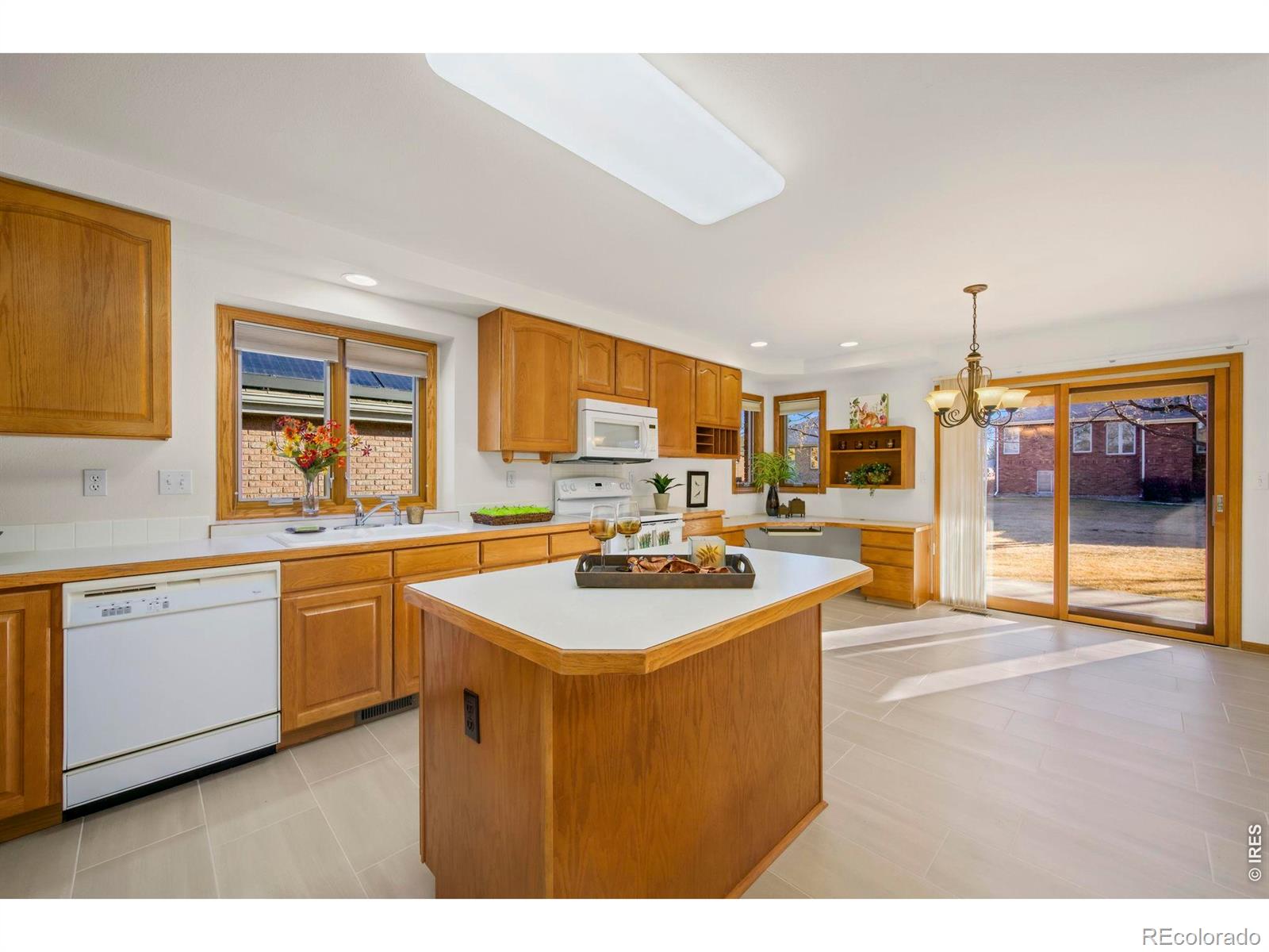 MLS Image #5 for 1910  45th avenue,greeley, Colorado