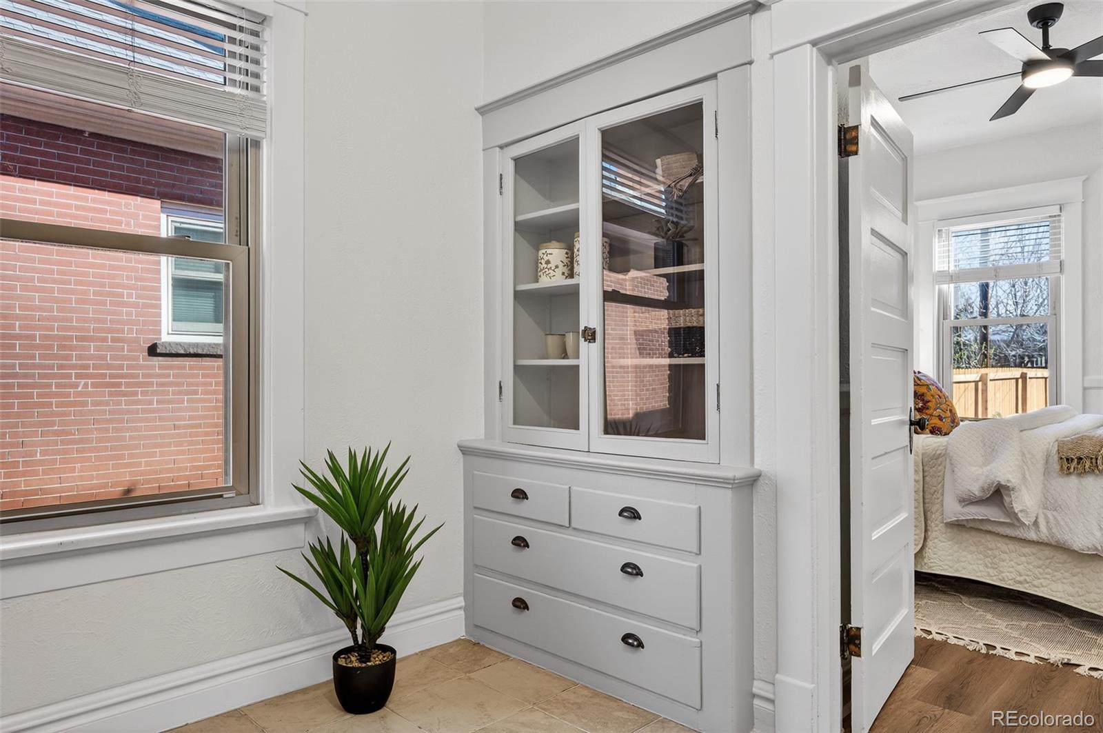 MLS Image #15 for 476 s grant street,denver, Colorado
