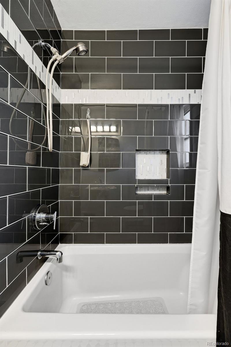 MLS Image #18 for 1573 s lincoln street,denver, Colorado