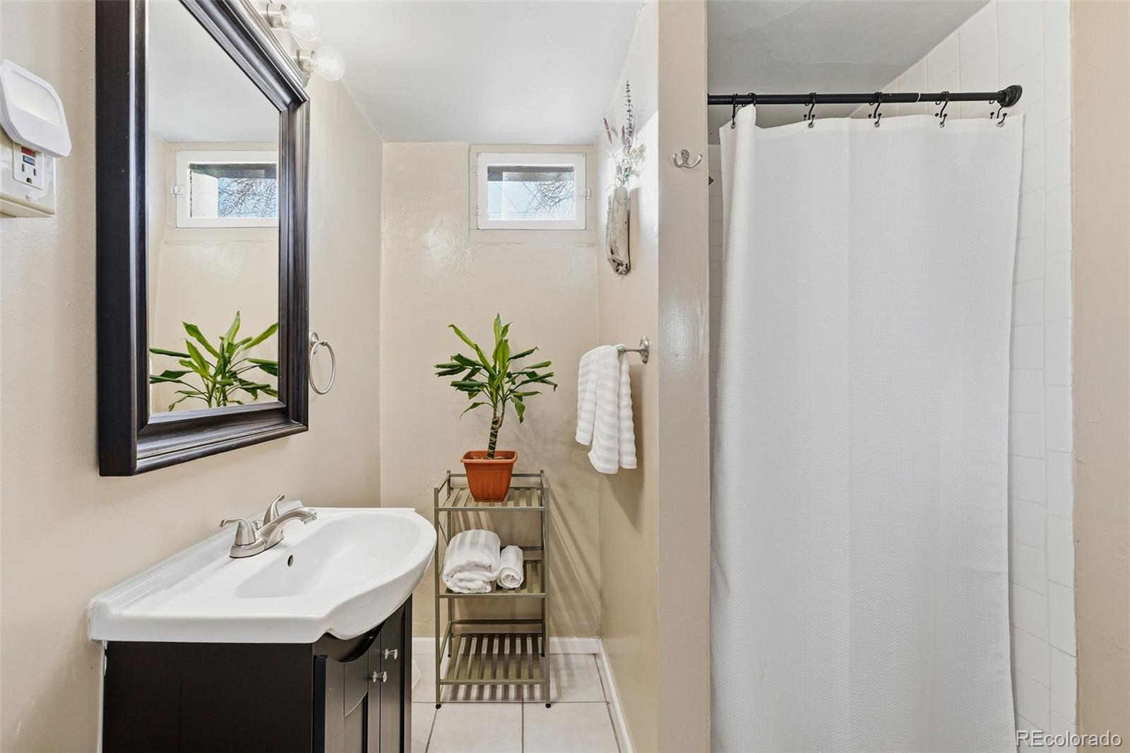 MLS Image #27 for 1573 s lincoln street,denver, Colorado