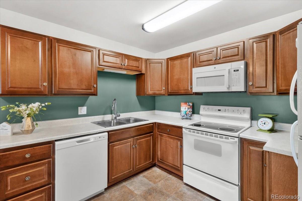 MLS Image #3 for 620 s alton way 2d,denver, Colorado