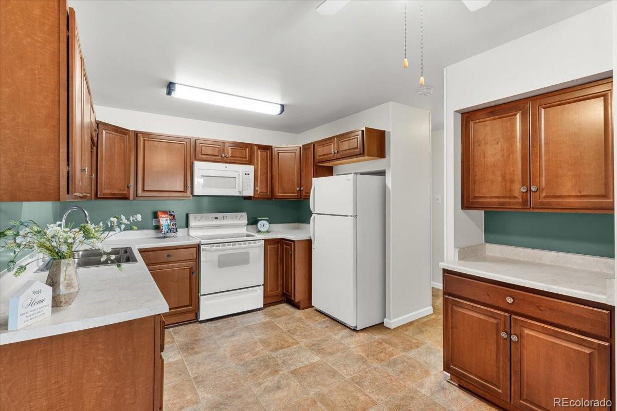 MLS Image #4 for 620 s alton way 2d,denver, Colorado