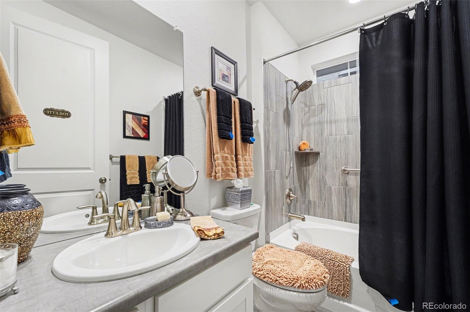 MLS Image #20 for 8463 s cody way,littleton, Colorado