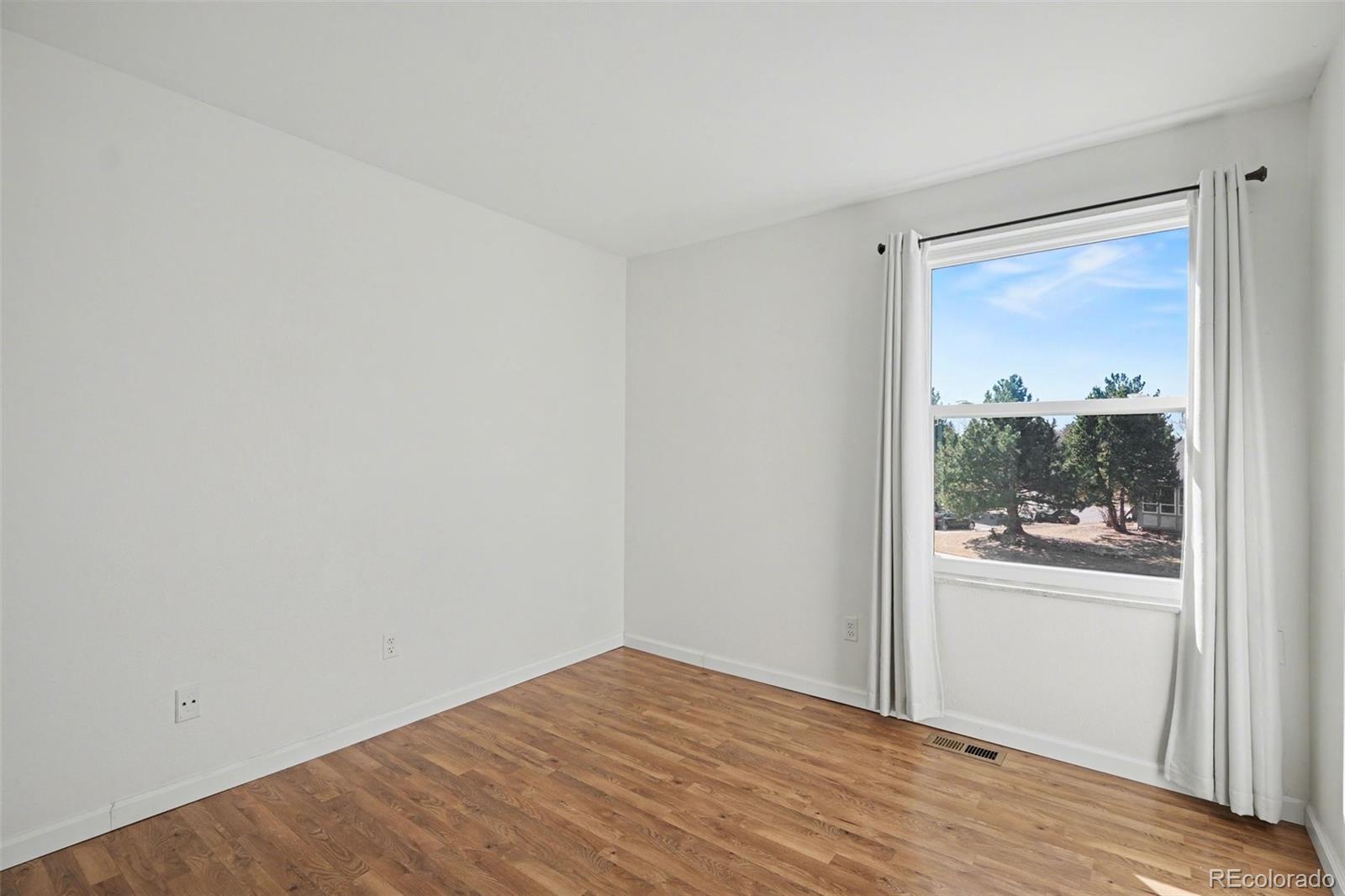 MLS Image #17 for 11257 e maplewood place,englewood, Colorado
