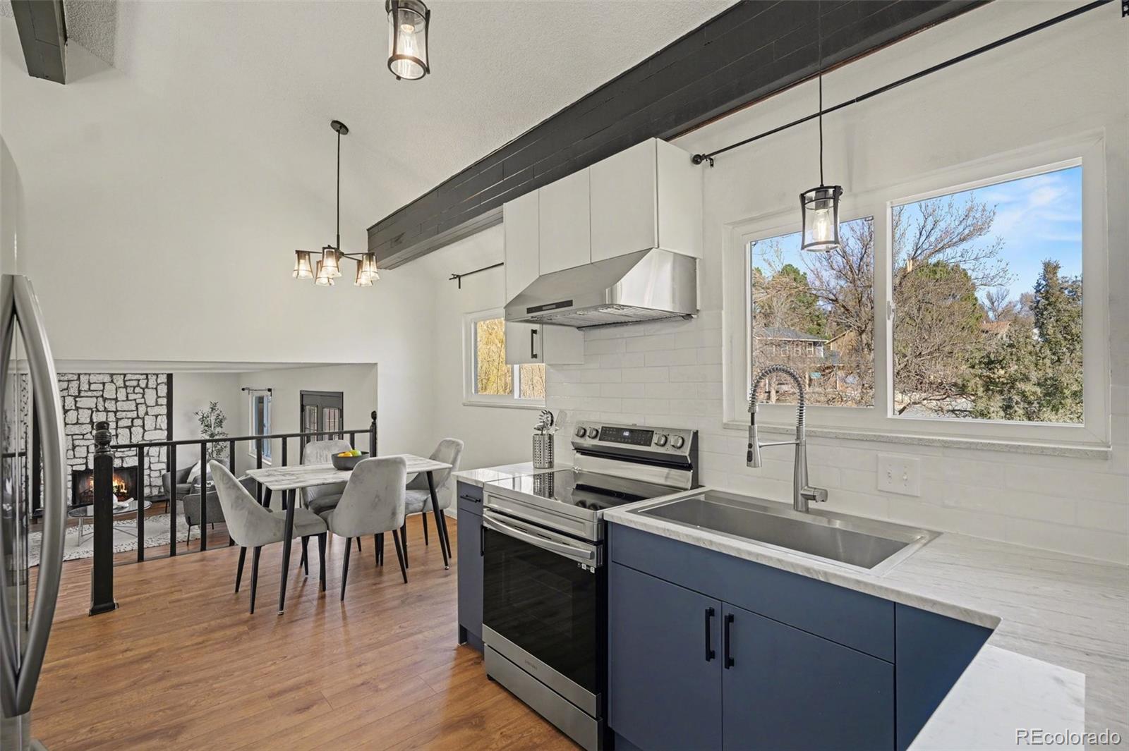 MLS Image #9 for 11257 e maplewood place,englewood, Colorado