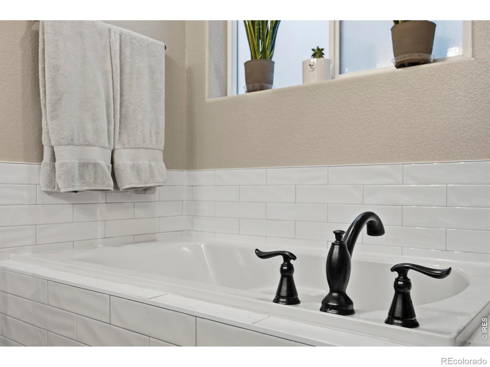 MLS Image #19 for 1827  castle hill drive,windsor, Colorado