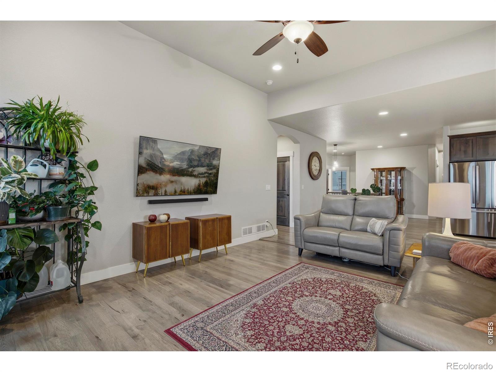 MLS Image #5 for 1827  castle hill drive,windsor, Colorado