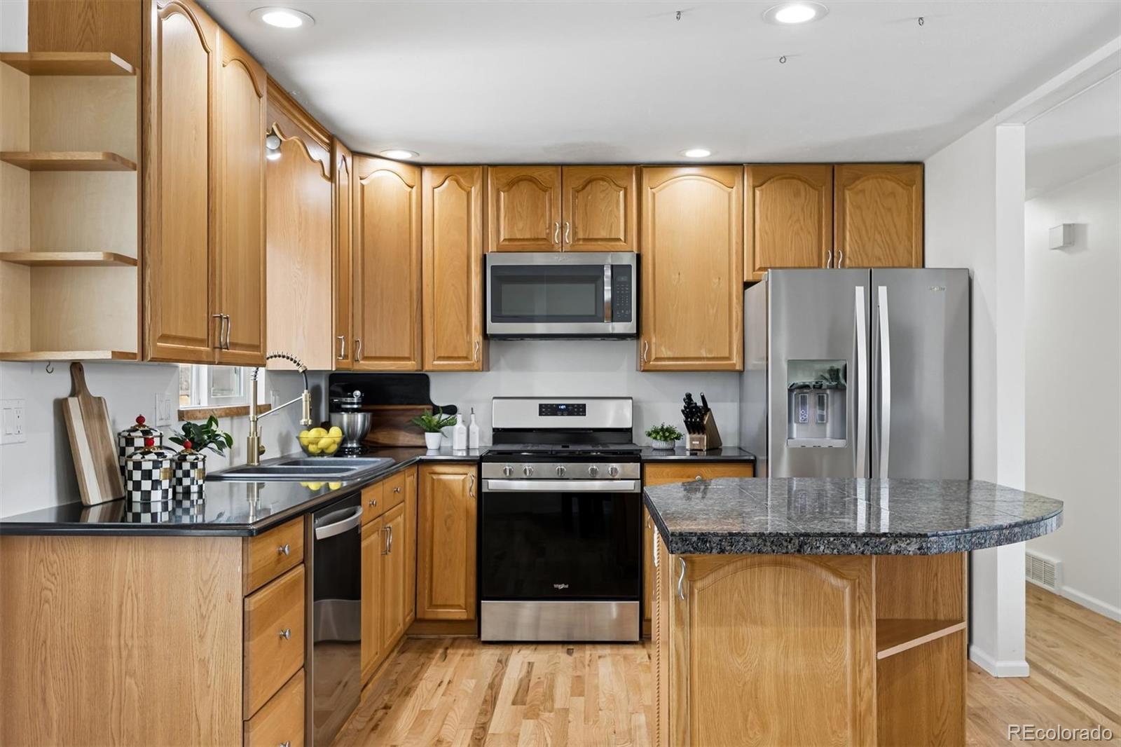 MLS Image #3 for 7049  xenon court,arvada, Colorado