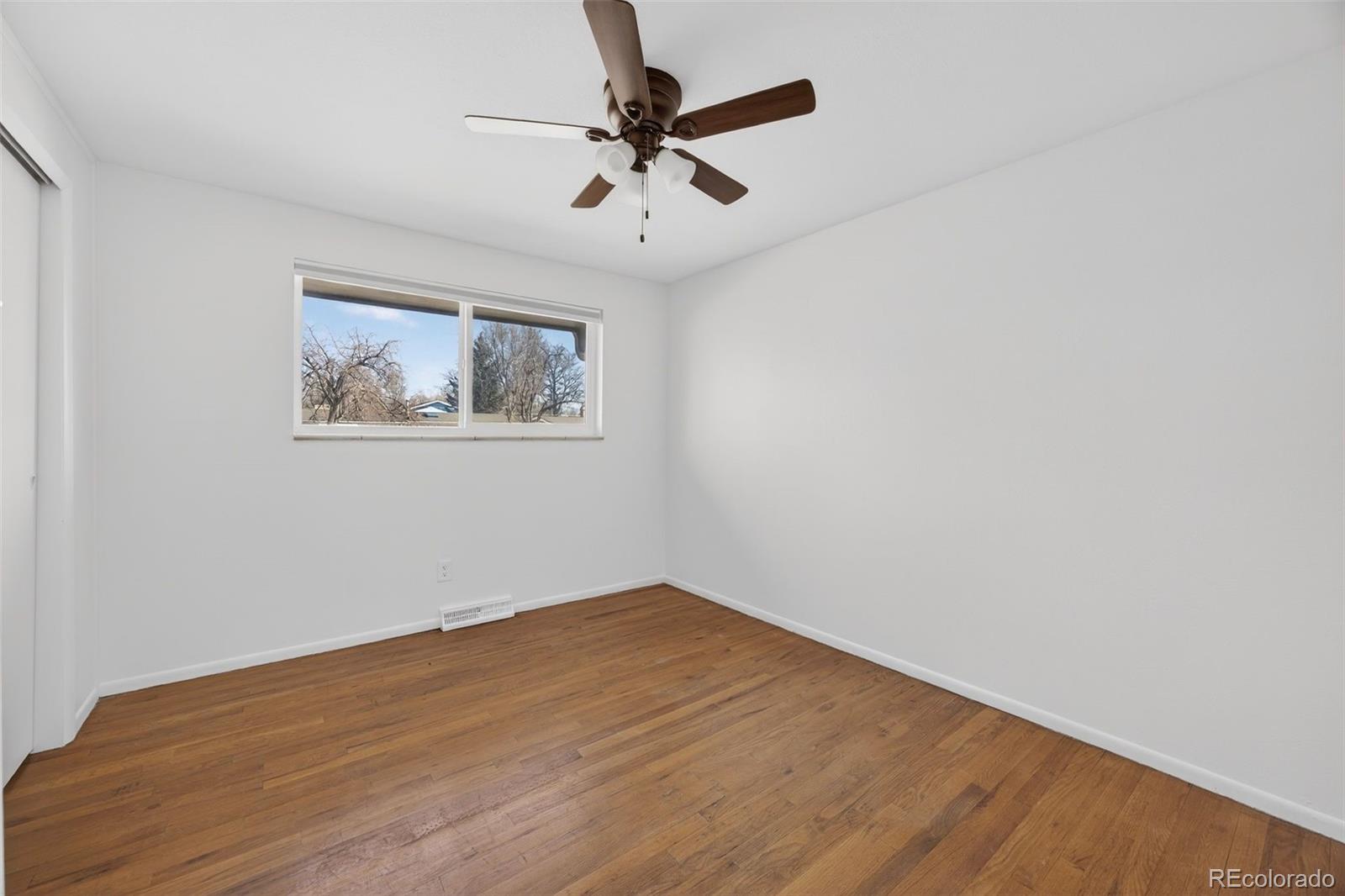 MLS Image #13 for 2682  meadowbrook drive,denver, Colorado