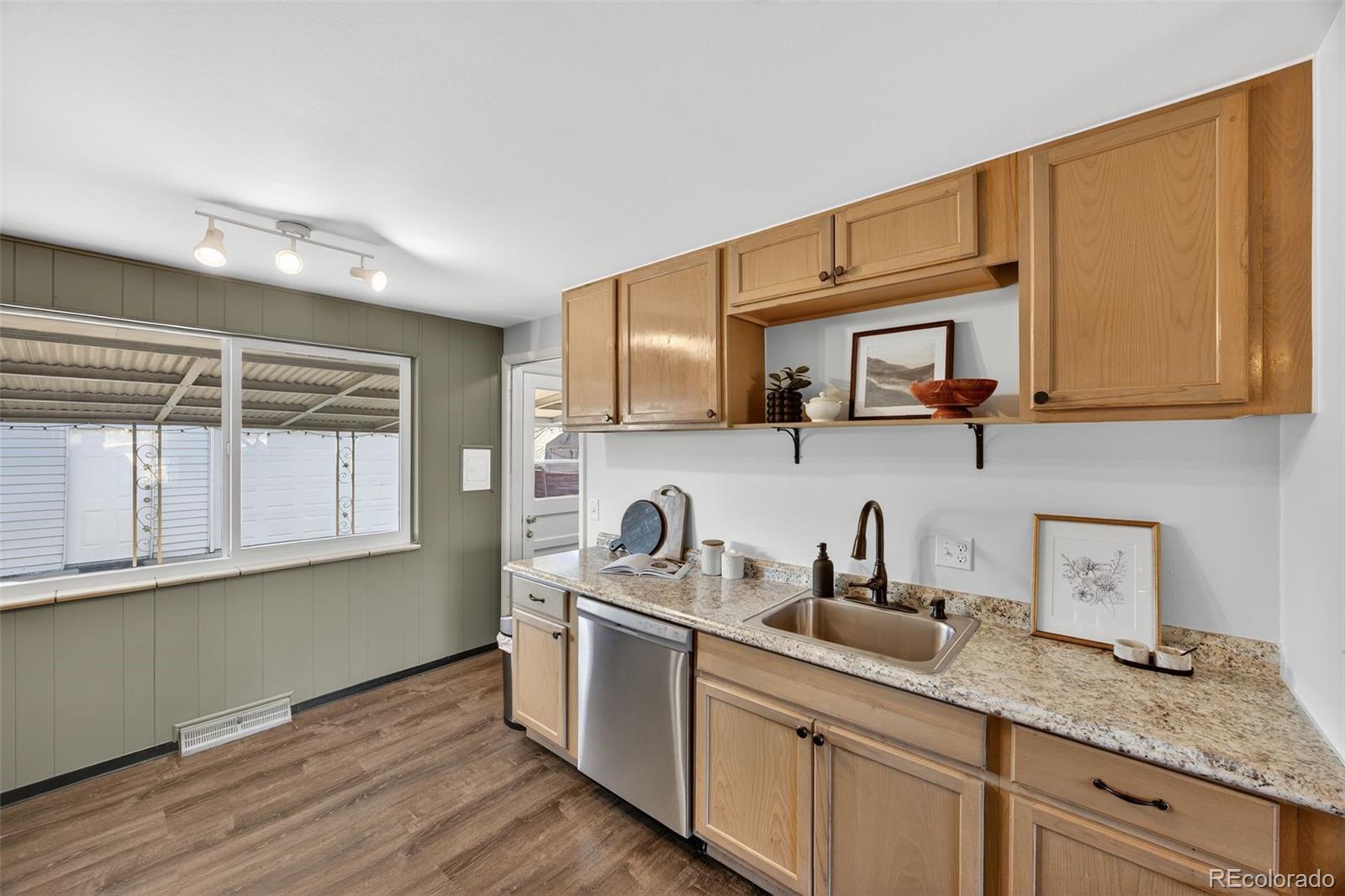 MLS Image #8 for 2682  meadowbrook drive,denver, Colorado