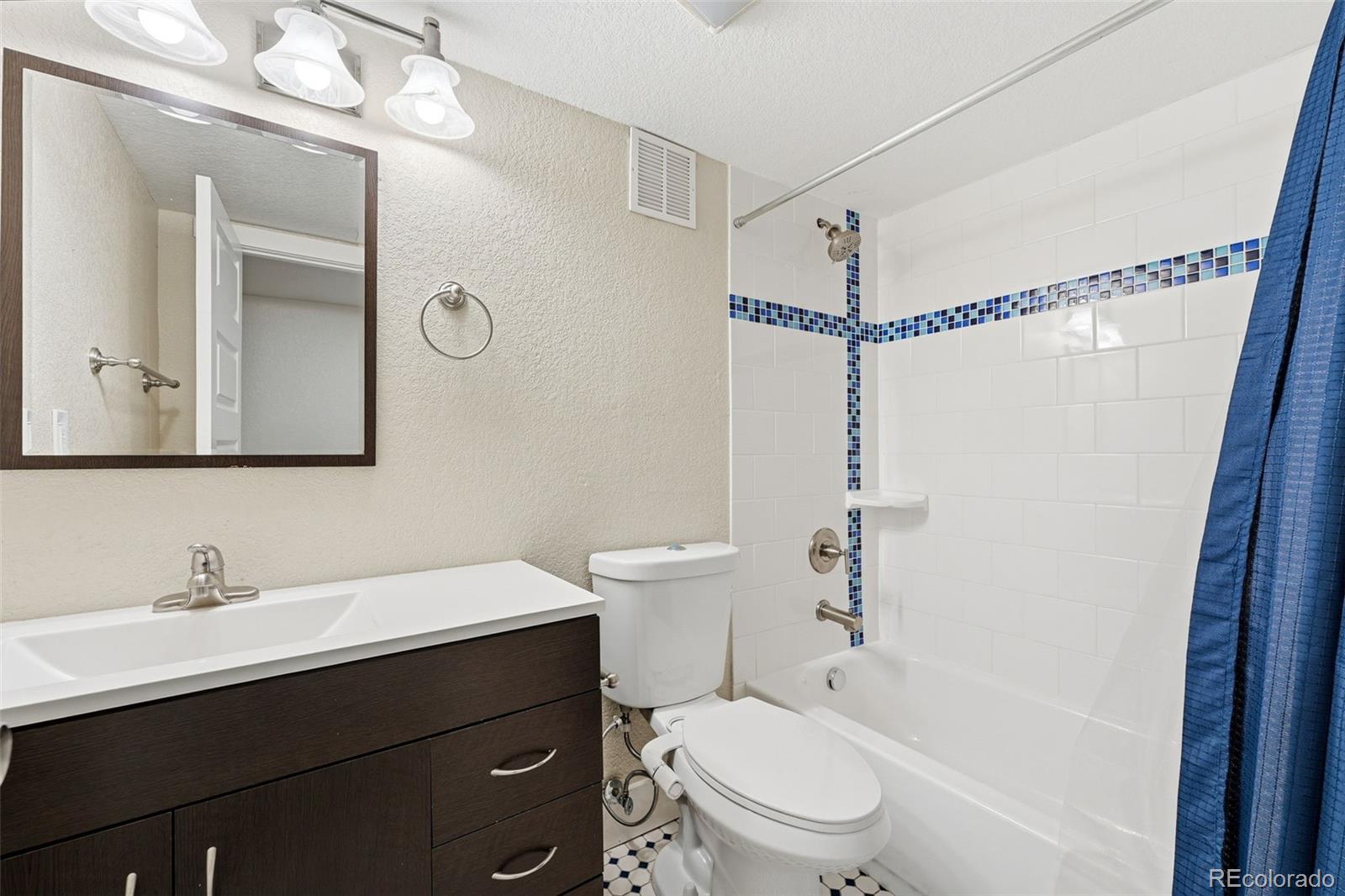 MLS Image #29 for 3710 n race street,denver, Colorado