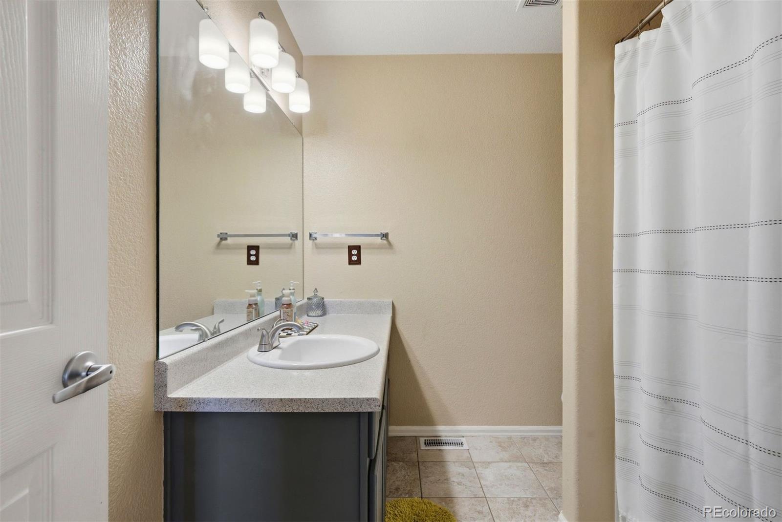 MLS Image #24 for 5493 s versailles street,aurora, Colorado